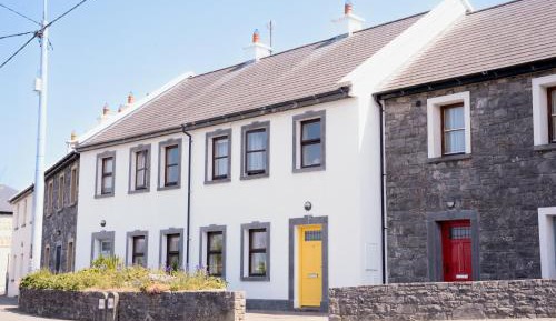 Three-Bedroom Townhouse