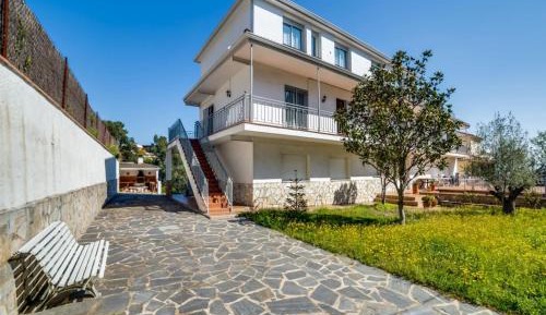 Ten-Bedroom Villa