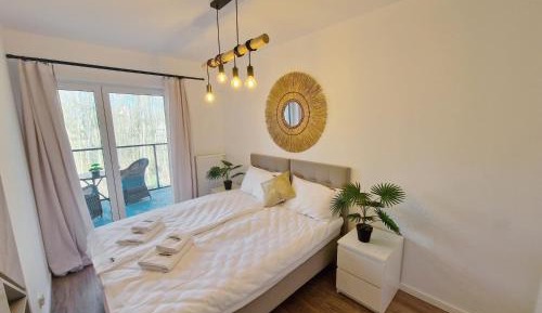 One-Bedroom Apartment with Terrace