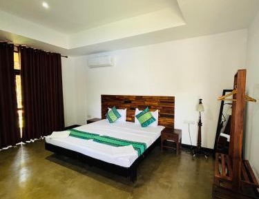 King Room with Pool View