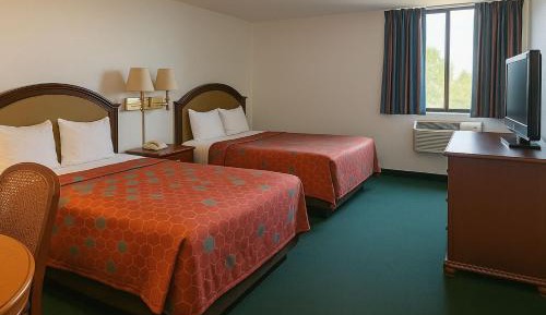Queen Room with Two Queen Beds - Disability Access