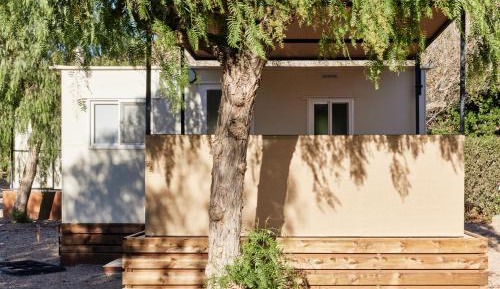 One-Bedroom Bungalow
