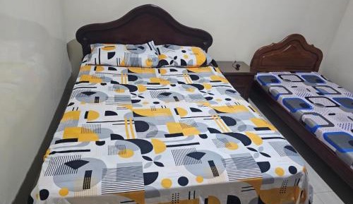 Economy Triple Room with Shared Bathroom