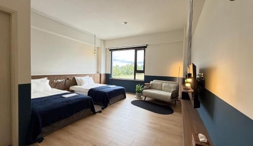 Standard Queen Room