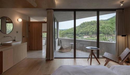 Twin Room with Balcony