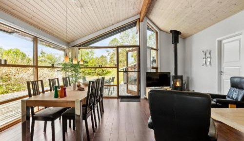 Three-Bedroom Vacation Home 