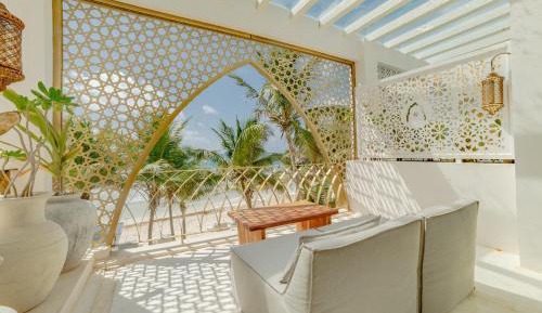 Luxury Oceanfront Suite