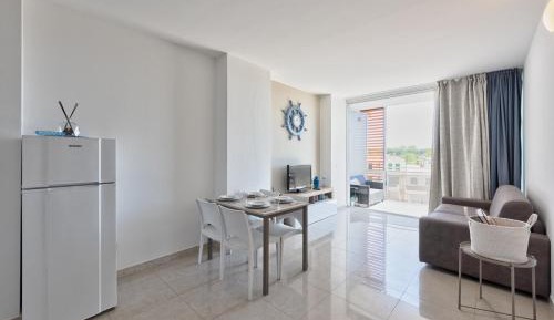 One-Bedroom Apartment with Sea View and Terrace