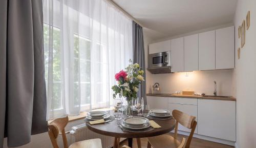 Superior One-Bedroom Apartment