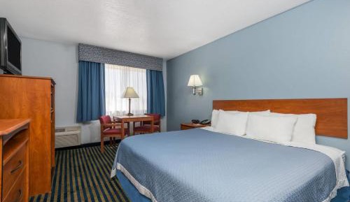 King Room - Non-Smoking