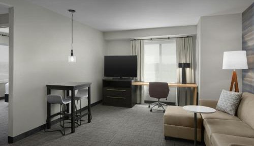 One-Bedroom King Suite with Sofa Bed - Hearing Accessible