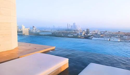 Two-Bedroom Deluxe Apartment with Harbor View