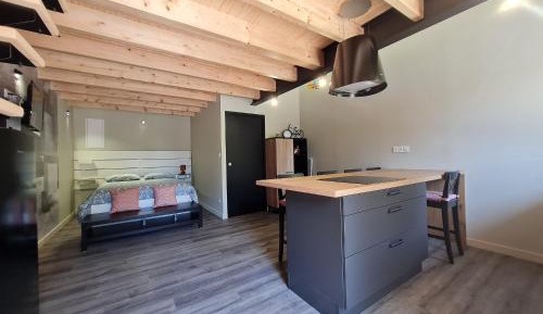 Holiday Home (4 Adults)