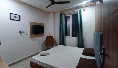 Double Room with Shared Bathroom