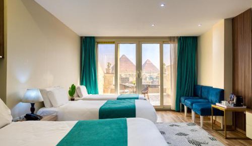 Deluxe Quadruple Room