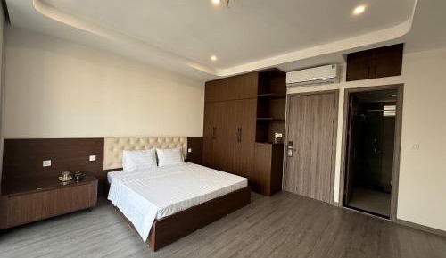 Standard Queen Room