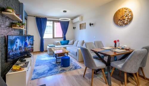 One-Bedroom Apartment with Balcony and Mountain View  