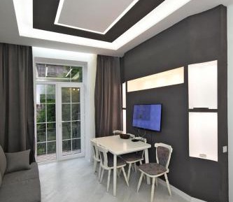 Superior Apartment with Balcony