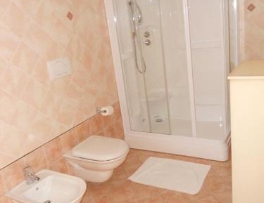 Comfort Triple Room with Shower