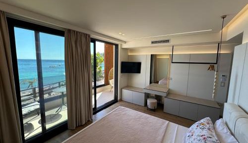 Deluxe Double Room with Sea View