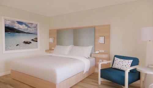 King Bed with City View