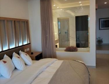 King Suite with Sea View