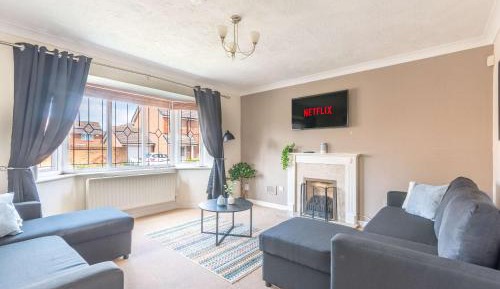 Four-Bedroom Apartment