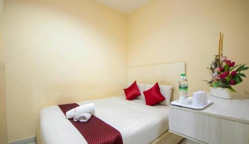 Standard Queen Room