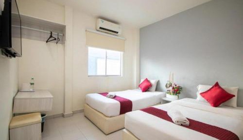 Standard Twin Room