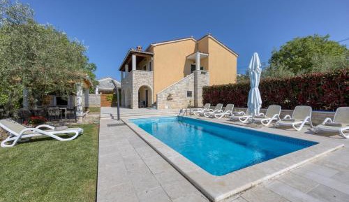 Standard Villa