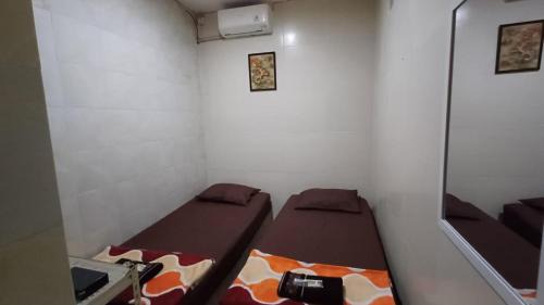 Twin Room with Private Bathroom