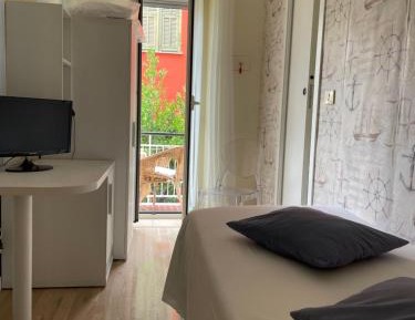 Single Room with Private Bathroom