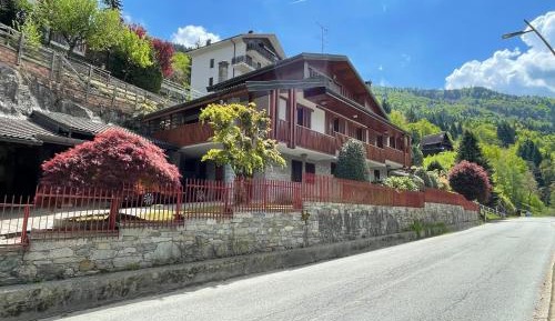 Two-Bedroom Apartment with River View