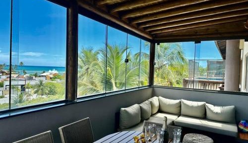 Four-Bedroom Apartment with Balcony 