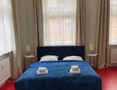 Large Double Room