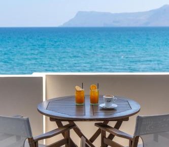 Superior Sea Front studio