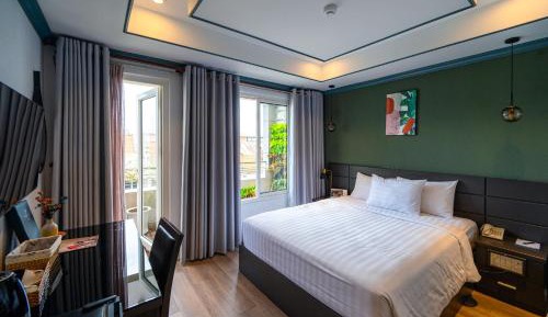 Deluxe Double Room with Balcony