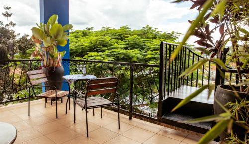 One-Bedroom Apartment with Garden View