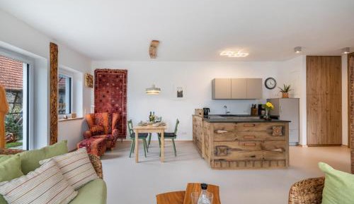 Superior One-Bedroom Apartment