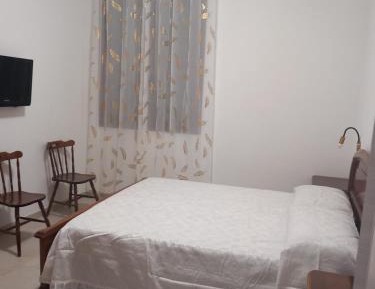 Standard Double Room with Shared Bathroom