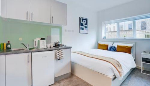 Deluxe Double Studio