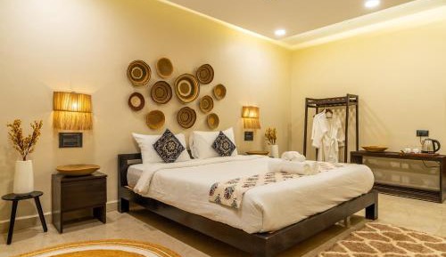 King Room with Balcony