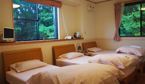 Standard Room with Shared Bathroom