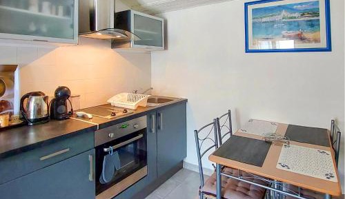 One-Bedroom Holiday Home