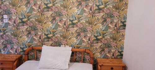 Double or Twin Room with Mountain View