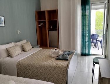Basic Triple Room