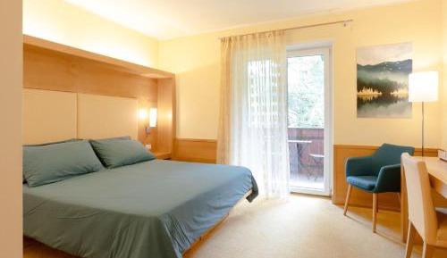 Junior Suite with Mountain View