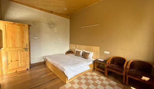 Double Room with Mountain View