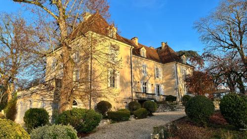 Seven-Bedroom House
