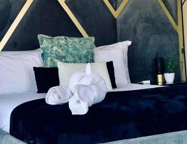 Large Double Room